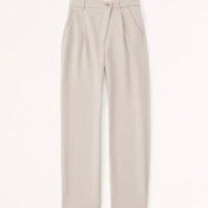 Abercrombie & Fitch - Tailored Relaxed Straight Pant